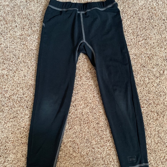 Bundle of base layers (thermal shirts and pants) for boys or girls - Picture 4 of 11